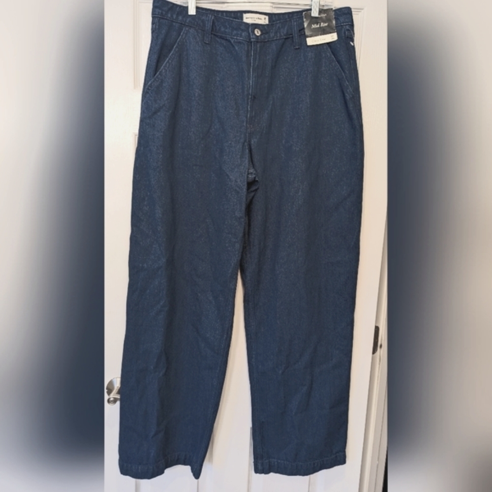 NWT Abercrombie & Fitch women's dark mid rise curve love jeans wide leg 32/14L